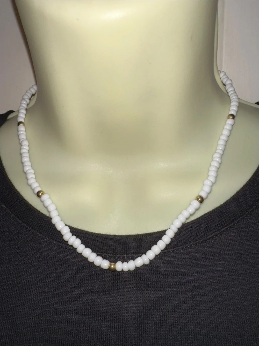 White Beaded Necklace with Gold Accent Beads‎